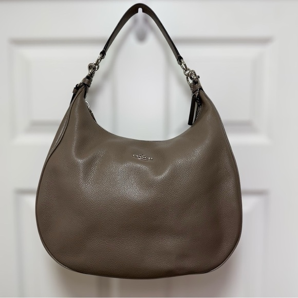 Coach Harley Hobo | Pebbled Leather | Taupe Grey | Like New ✨👜 - Picture 1 of 15